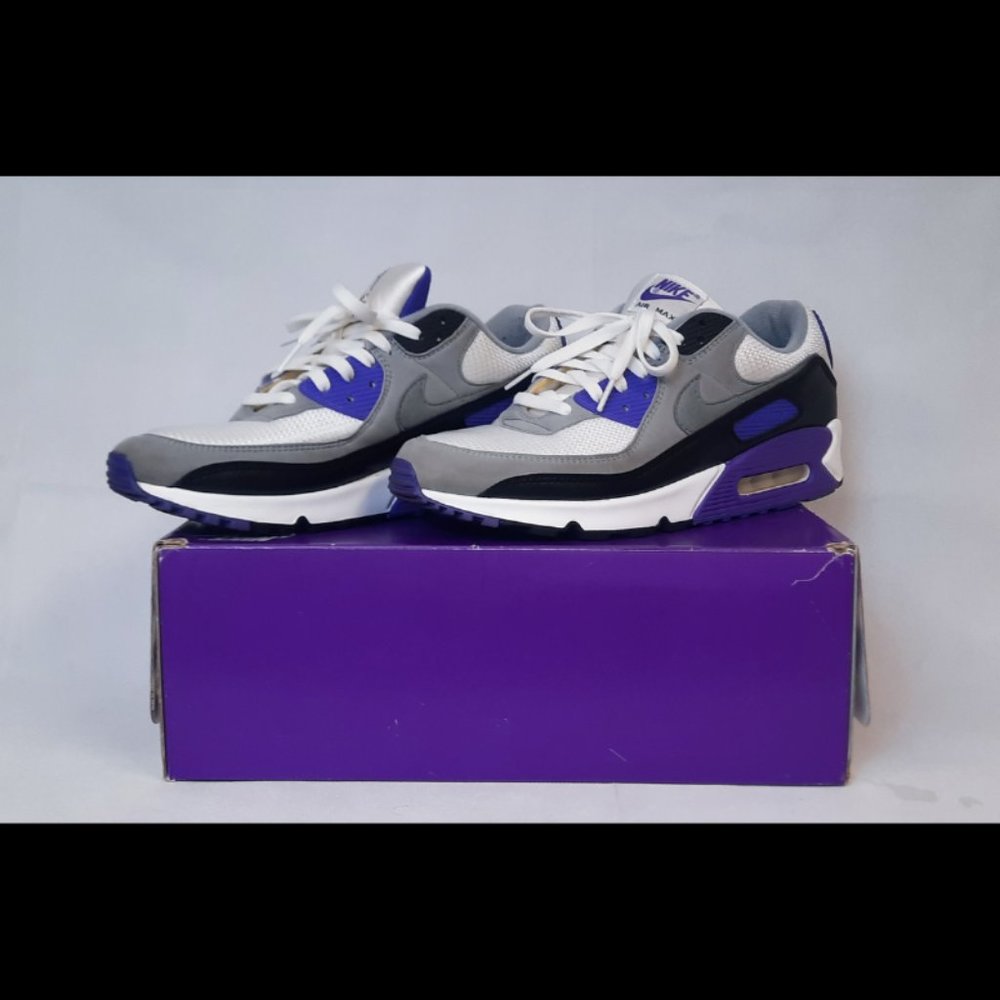 **SOLD**Nike Air Max 90 Hyper Grape/Particle Gray